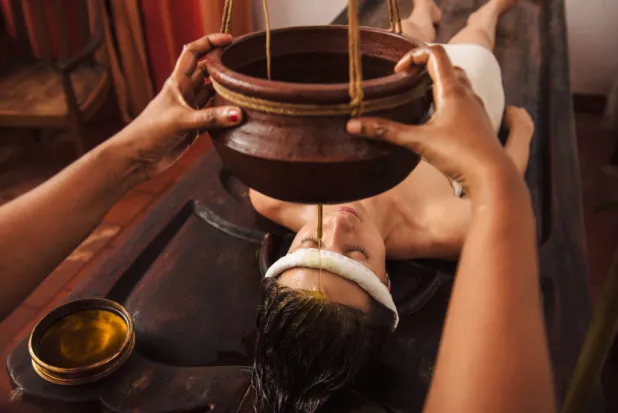 ayurvedic-therapy-ayurveda-benefits-shirodhara