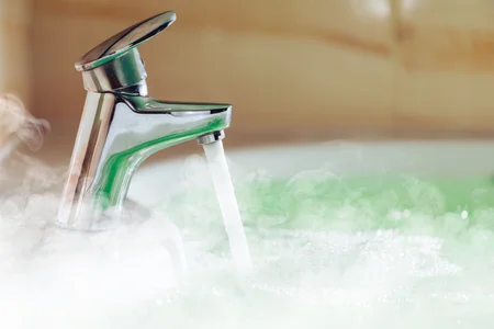 benefits of hot water bath