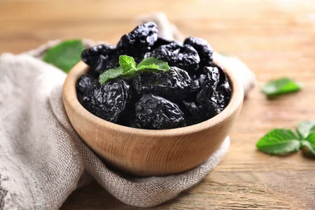 ayurveda on prunes dried fruits